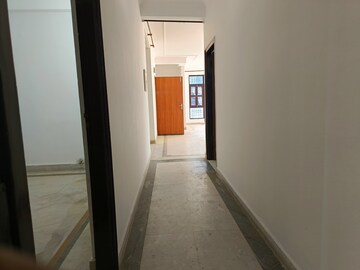 Building Lobby in 3 BHK Builder Floor at Kohli One Malibu Town, Sector 47 – for Rent