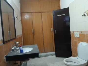 Furnished Amenities in 3 BHK Builder Floor at Kohli One Malibu Town, Sector 47 – for Rent