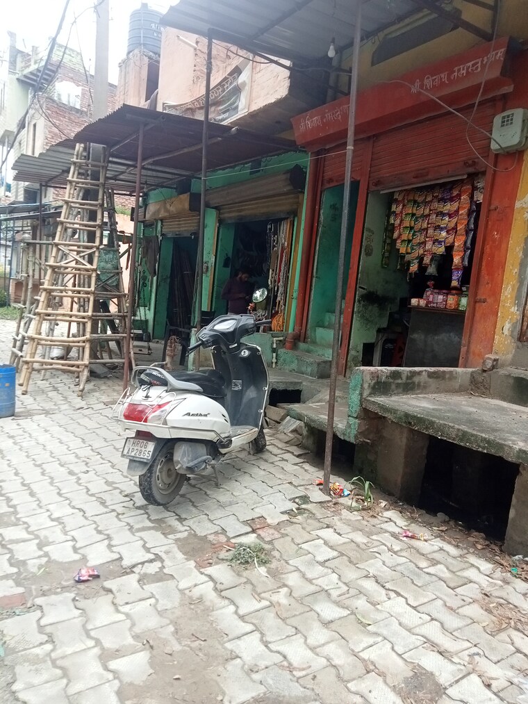  Parking, binjhol Commercial Shop 42 Sq.Yd. In Binjhol Panipat 9020162