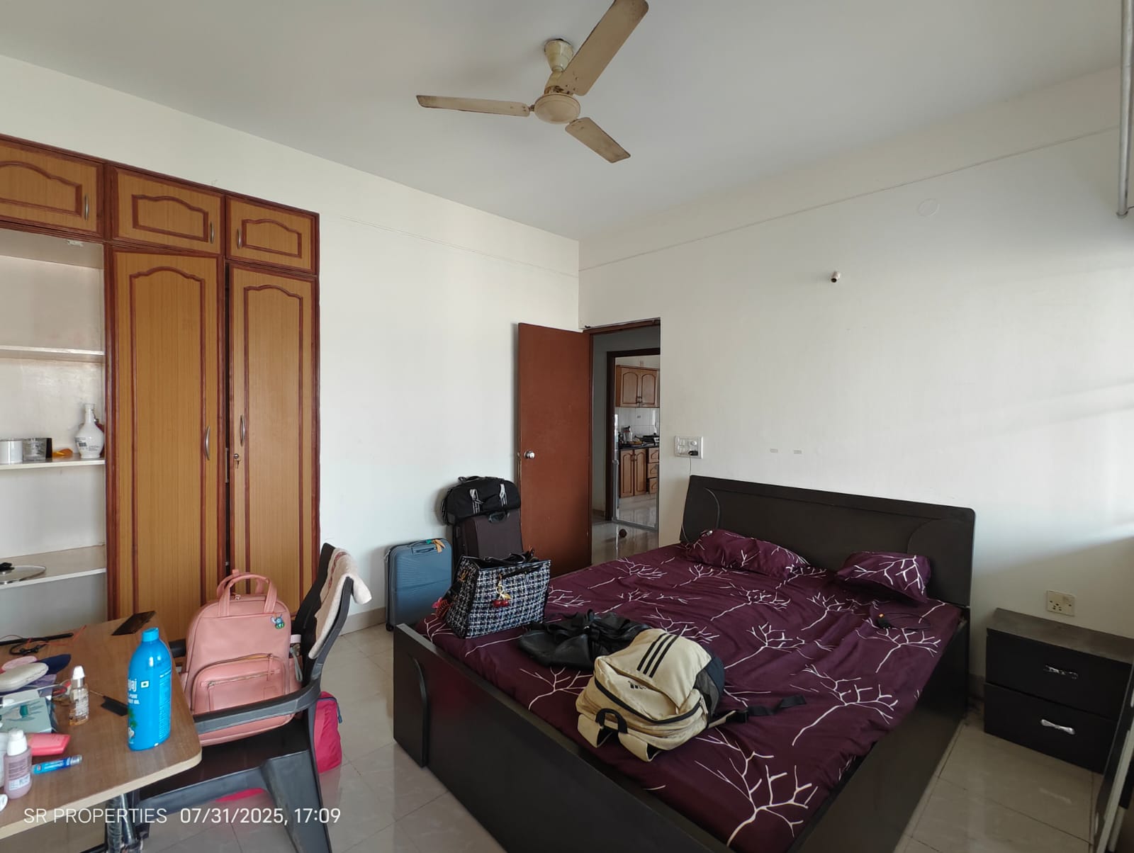 3 BHK + Pooja Room Apartment For Rent in Royal Habitat
