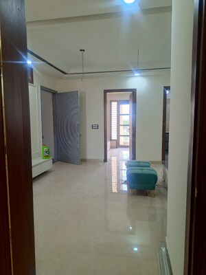 Room in 3 BHK Builder Floor at Puri Kohinoor, Sector 89 – for Sale