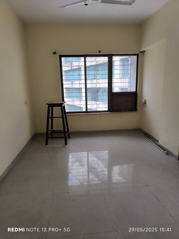 Room in 2 BHK Apartment at Sagar Heritage, Sakinaka – for Rent