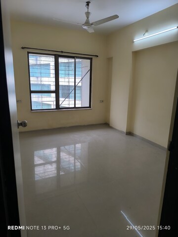 Room in 2 BHK Apartment at Sagar Heritage, Sakinaka – for Rent
