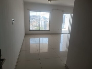 Room in 3 BHK Apartment at Kolte Patil 24K Sereno, Baner – for Rent