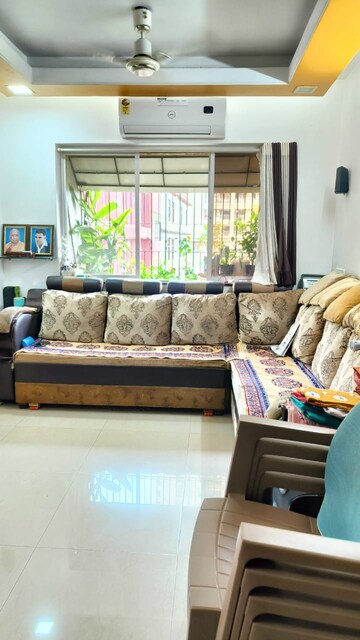 Bedroom in 1 BHK Apartment at Dosti Daffodil, Wadala East – for Sale