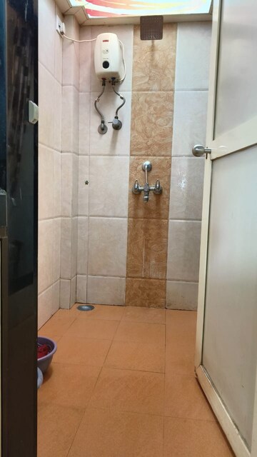 Bathroom in 1 BHK Apartment at Dosti Daffodil, Wadala East – for Sale