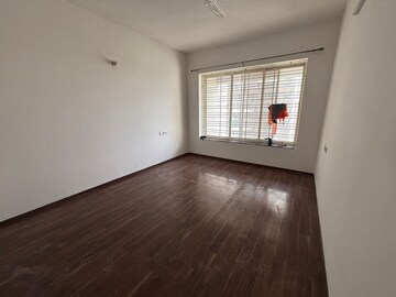 Room in 3 BHK Apartment at Kunal KUNAL ASPIREE, Balewadi – for Rent