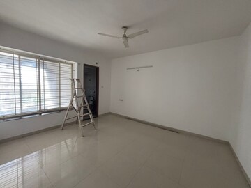 Room in 3 BHK Apartment at Kunal KUNAL ASPIREE, Balewadi – for Rent