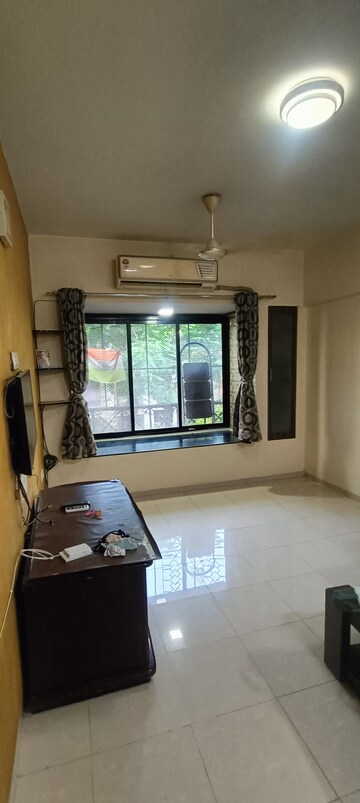 Bedroom in 1 BHK Apartment at Green Hills, Kandivali East – for Rent