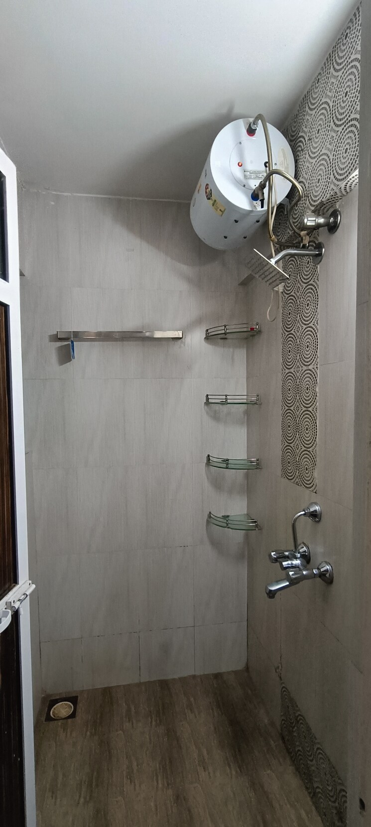 Bathroom, green-hills 1 Bedroom 525 Sq.Ft. Apartment In Kandivali East Mumbai 9020264