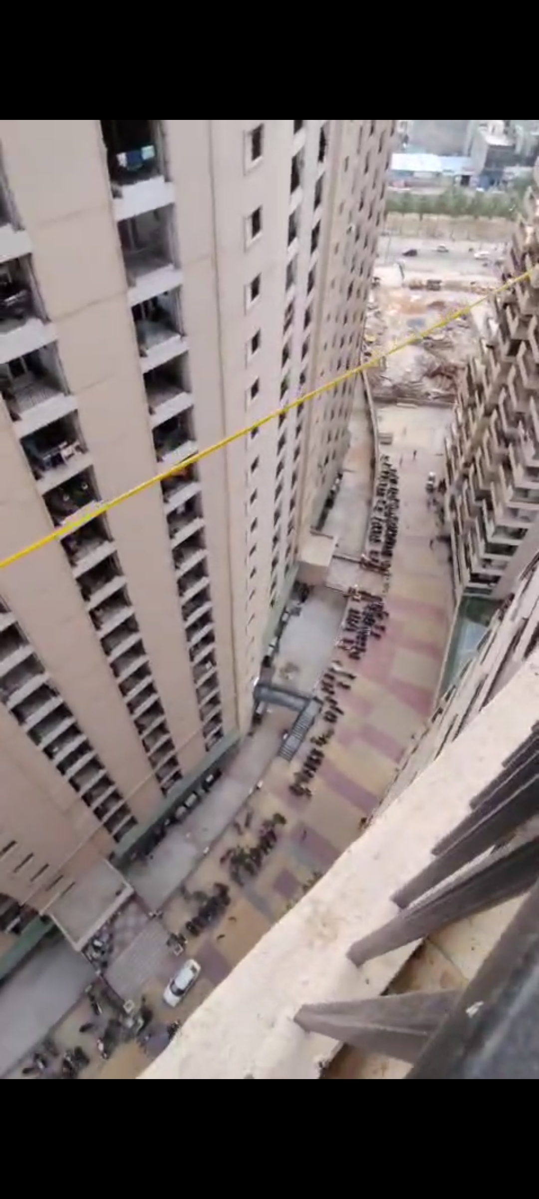 3 BHK Apartment For Sale in Gaur City 2 - 14th Avenue