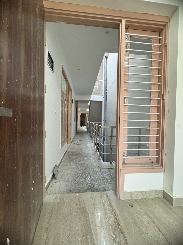 undefined, risland-sky-mansion 2 Bedroom 1000 Sq.Ft. Builder Floor In Chattarpur Delhi 9020328