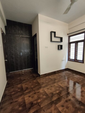 Room in 2 BHK Builder Floor at Hsr Layout – for Rent