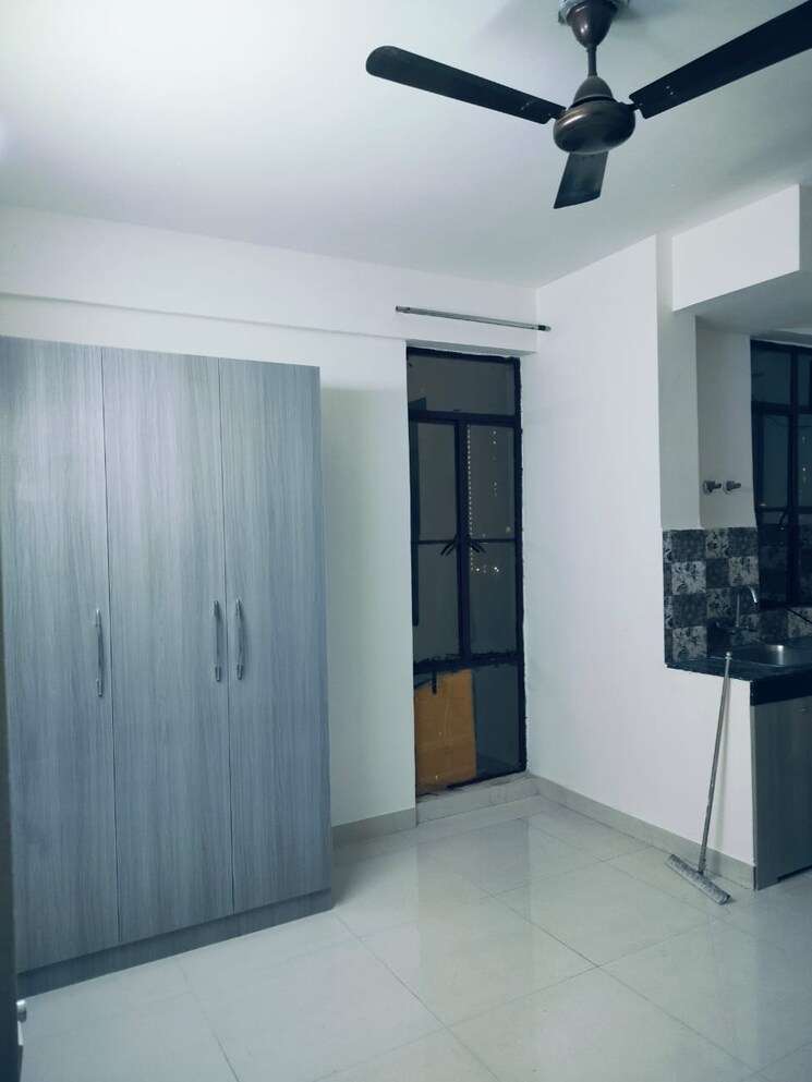 Room, signature-global-synera 2 Bedroom 598 Sq.Ft. Apartment In Sector 81 Gurgaon 9020332