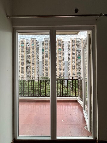Room in 2.5 BHK Apartment at Panchsheel Pratistha, Sector 75 – for Sale