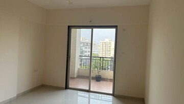 Room in 3 BHK Apartment at Icon Windsor Residency, Balewadi – for Rent
