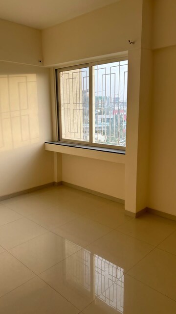 Room in 3 BHK Apartment at Icon Windsor Residency, Balewadi – for Rent