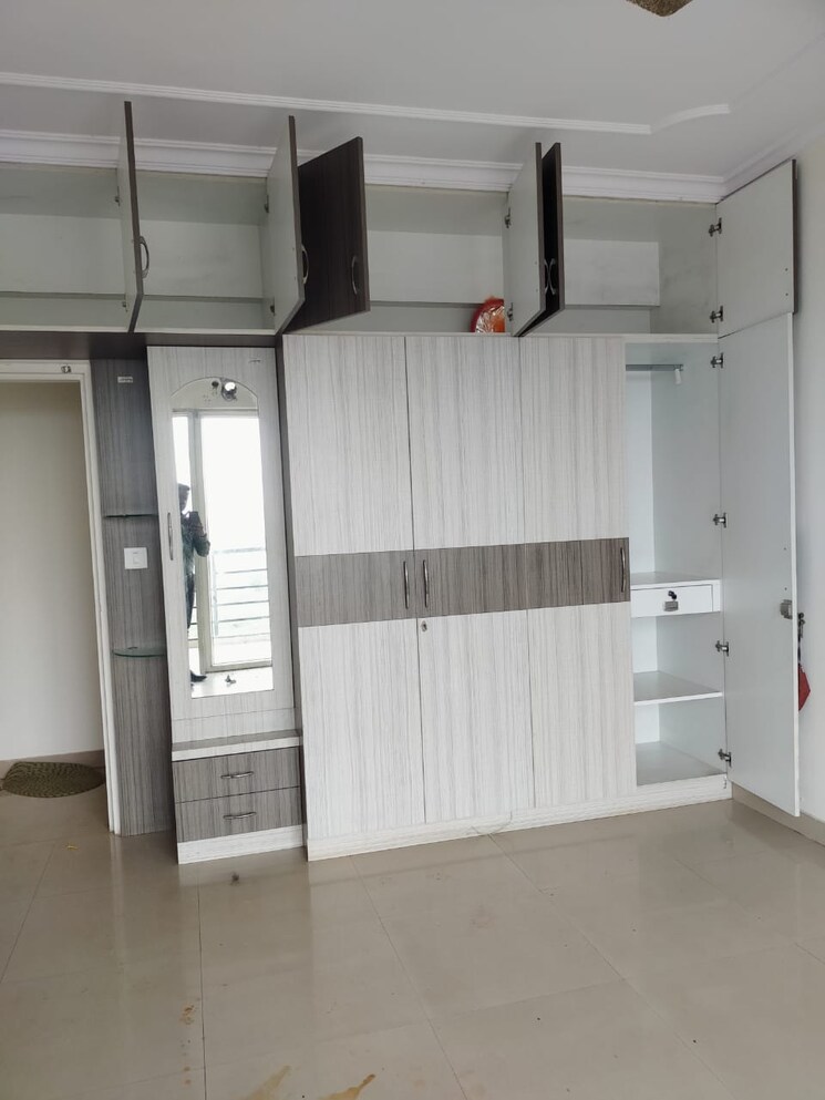 Bathroom, dhoot-time-residency 3 Bedroom 1717 Sq.Ft. Apartment In Sector 63 Gurgaon 9020373