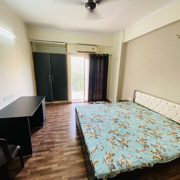 Master Bedroom in 3 BHK Apartment at Gardenia Golf City, Noida Central – for Rent