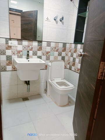Attached Bathroom in 3 BHK Apartment at Ip Extension – for Rent