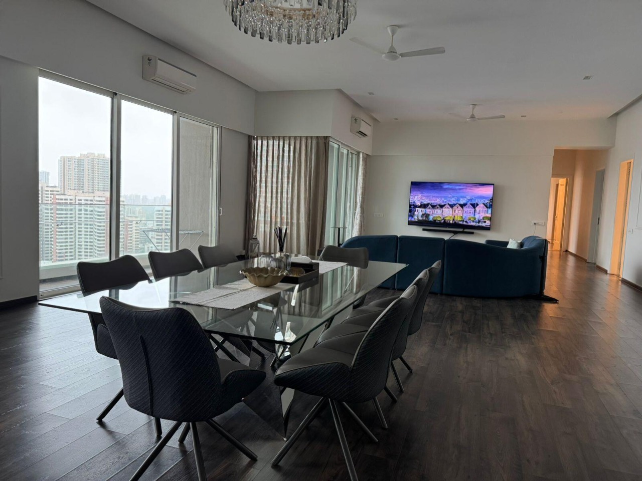 5 BHK + Pooja Room Apartment For Rent in Lokhandwala Complex