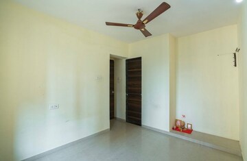 Room in 1 BHK Apartment at Mahavir Kalpavruksha, Ghodbunder Road – for Sale