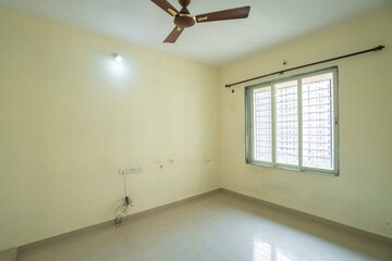 Room in 1 BHK Apartment at Mahavir Kalpavruksha, Ghodbunder Road – for Sale