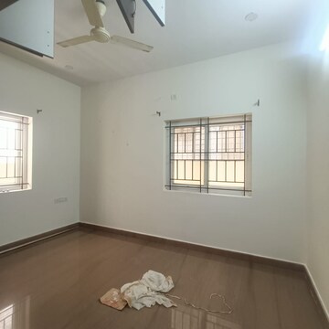 Room in 2 BHK Builder Floor at Hsr Layout – for Rent