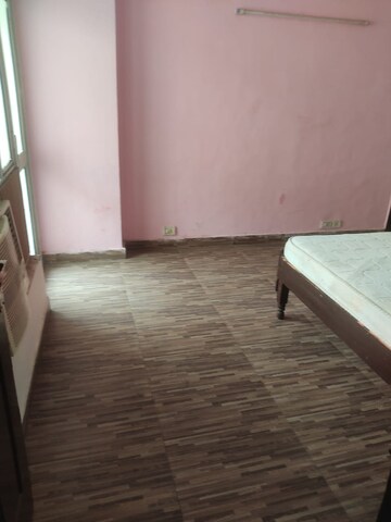 Room in 2 BHK Apartment at Jaipuria Apartment, Dundahera – for Rent