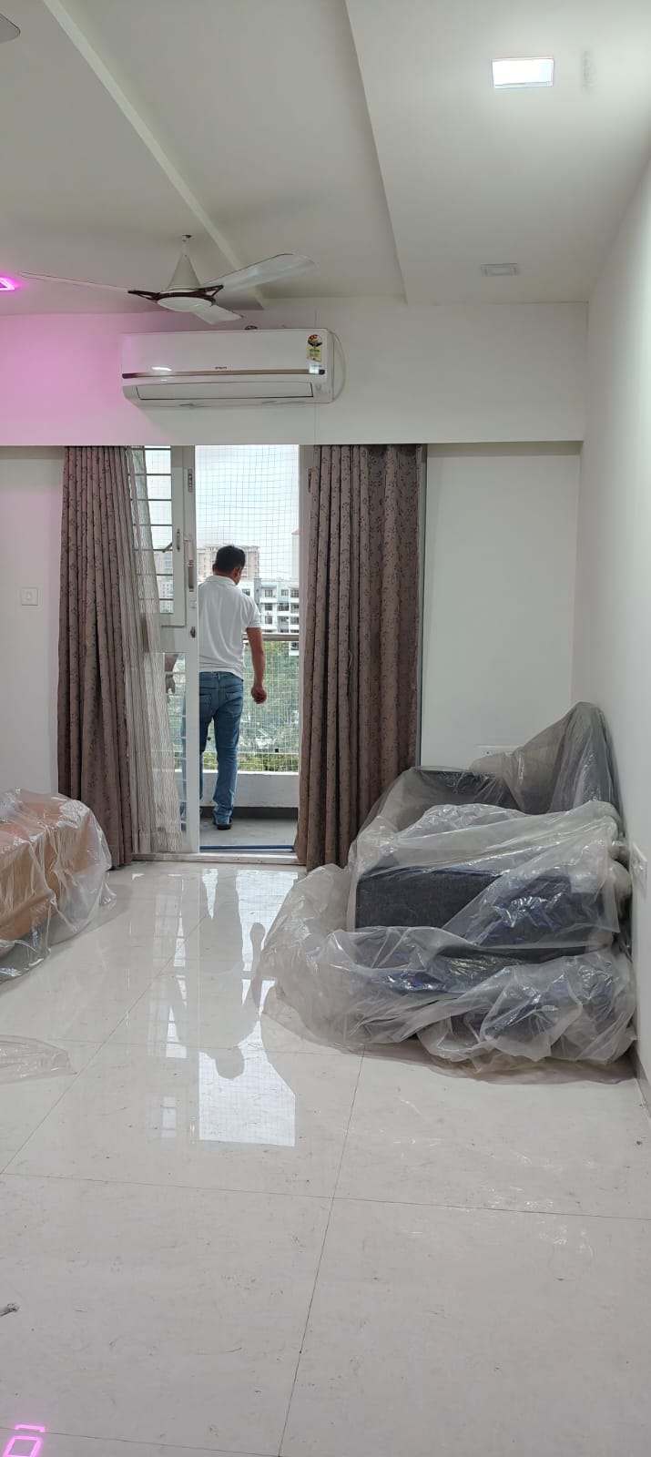 1 RkApartment For Rent in Konark Towers