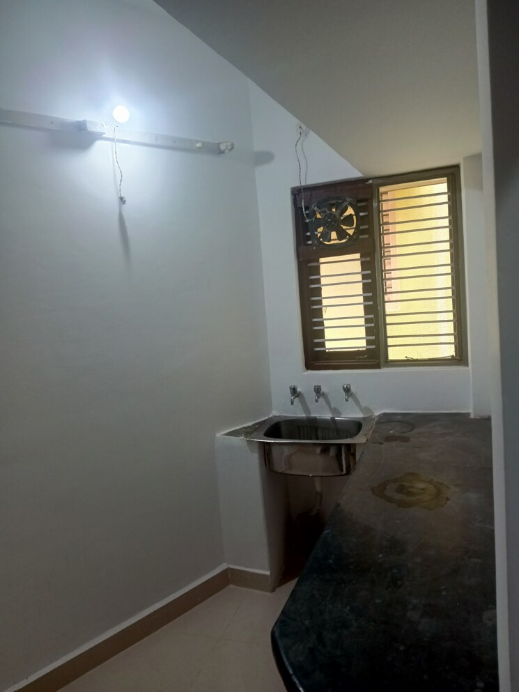 Kitchen, hsr layout 2 Bedroom 1000 Sq.Ft. Builder Floor In Hsr Layout Bangalore 9020483