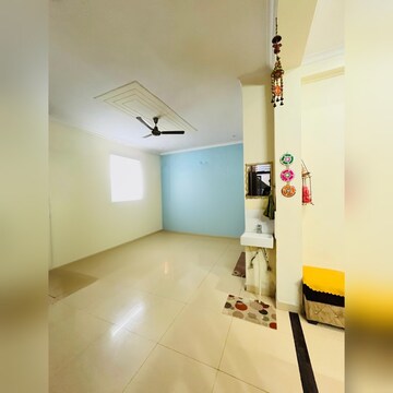 Furnished Amenities in 3 BHK Builder Floor at Greenwood City, Sector 40 – for Rent
