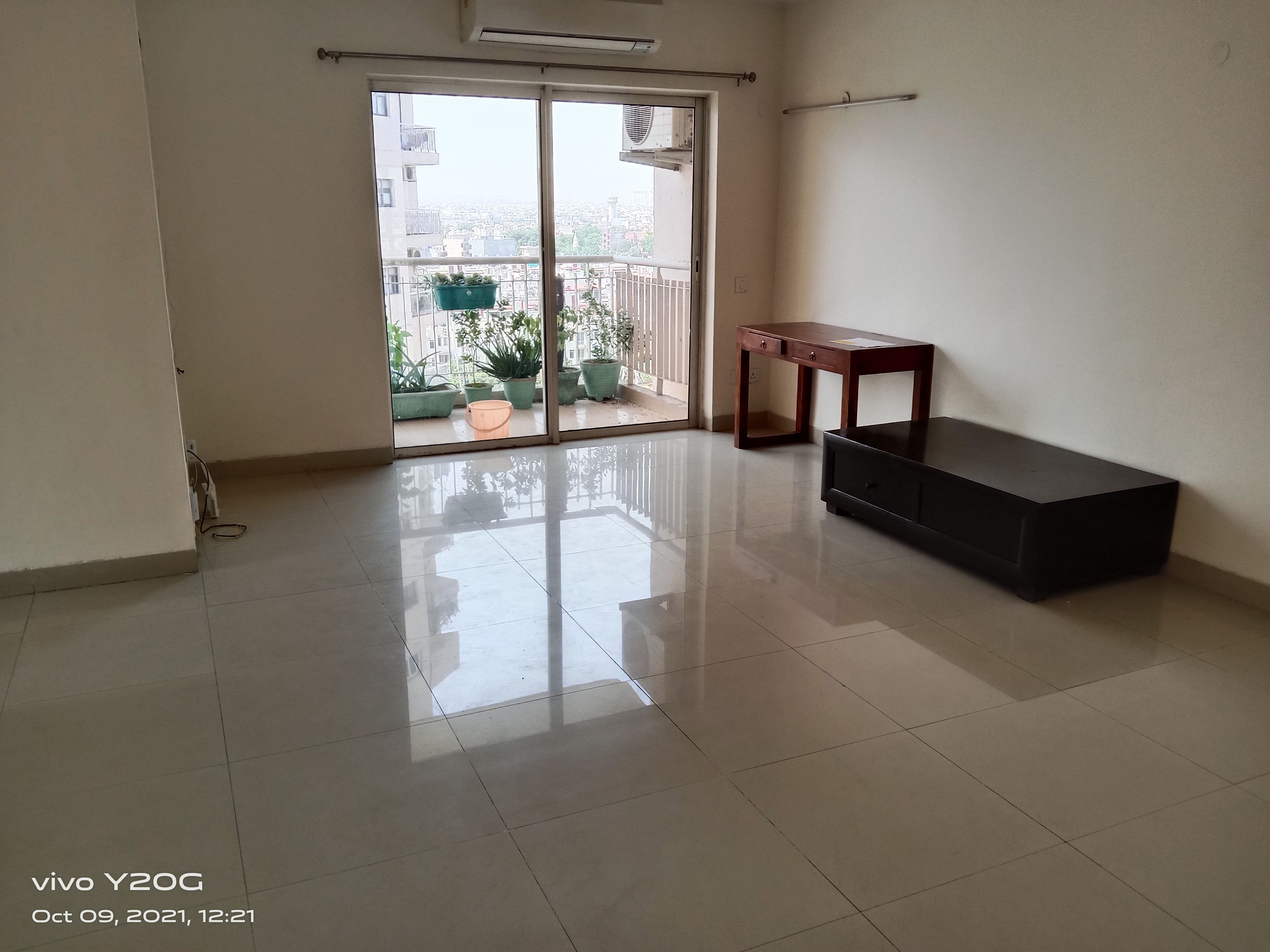 2.5 BHK + Servant Room Apartment For Rent in BPTP Freedom Park Life