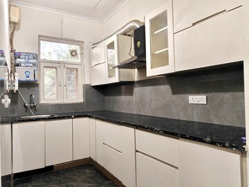 Kitchen in 3 BHK Builder Floor at Unitech South City 1, South City 1 – for Rent