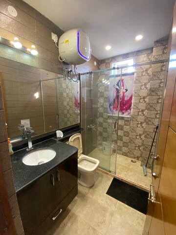 Bathroom in 2 BHK Apartment at Mall Road – for Rent