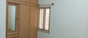 Room in 2 BHK Builder Floor at Hsr Layout Sector 3 – for Rent