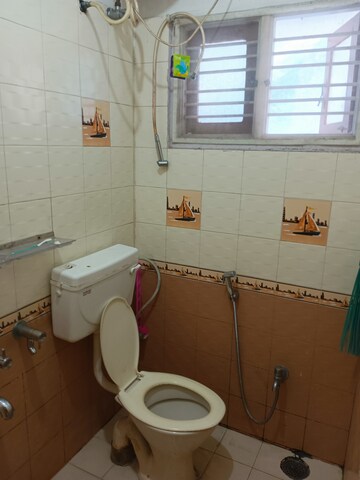 Bathroom in 2 BHK Builder Floor at Hsr Layout Sector 3 – for Rent