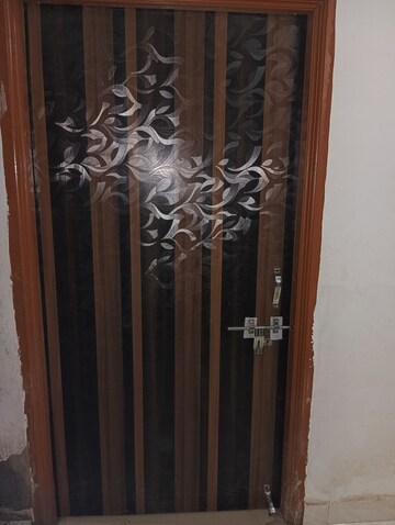 Furnished Amenities in 1 RK Villa at Lalganj – for Rent