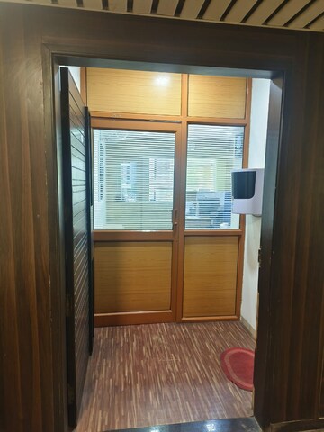 Bedroom in  Office Space at Alkapuri – for Rent