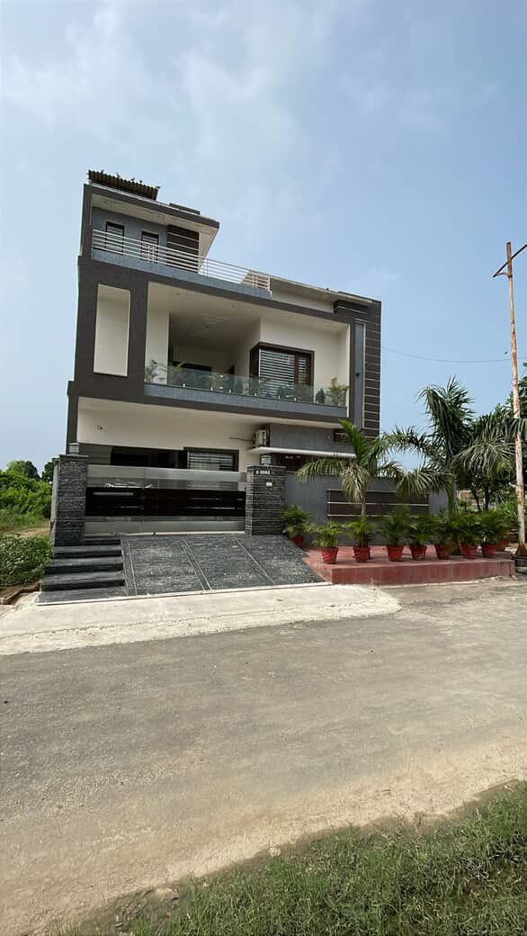 Plot For Sale in Aero City