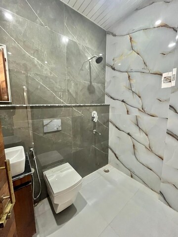 Room in 2 BHK Builder Floor at Rajeshwar Nagar Phase 1 – for Rent