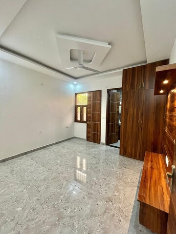 Room in 2 BHK Builder Floor at Rajeshwar Nagar Phase 1 – for Rent