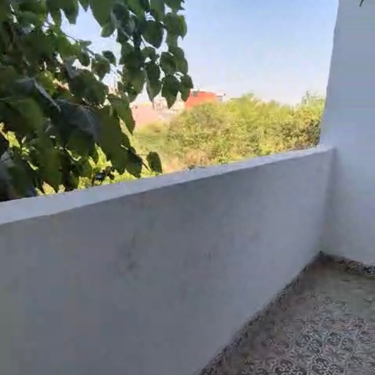 Swimming Pool, chattarpur 3 Bedroom 120 Sq.Yd. Builder Floor In Chattarpur Delhi 9020712