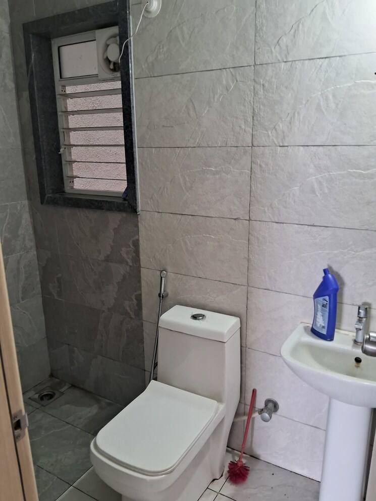 Bathroom, global-lifestyle 2 Bedroom 644 Sq.Ft. Apartment In Hinjewadi Pune 9020615