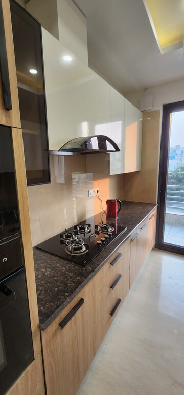 Kitchen in 3 BHK Builder Floor at Sector 43 – for Rent