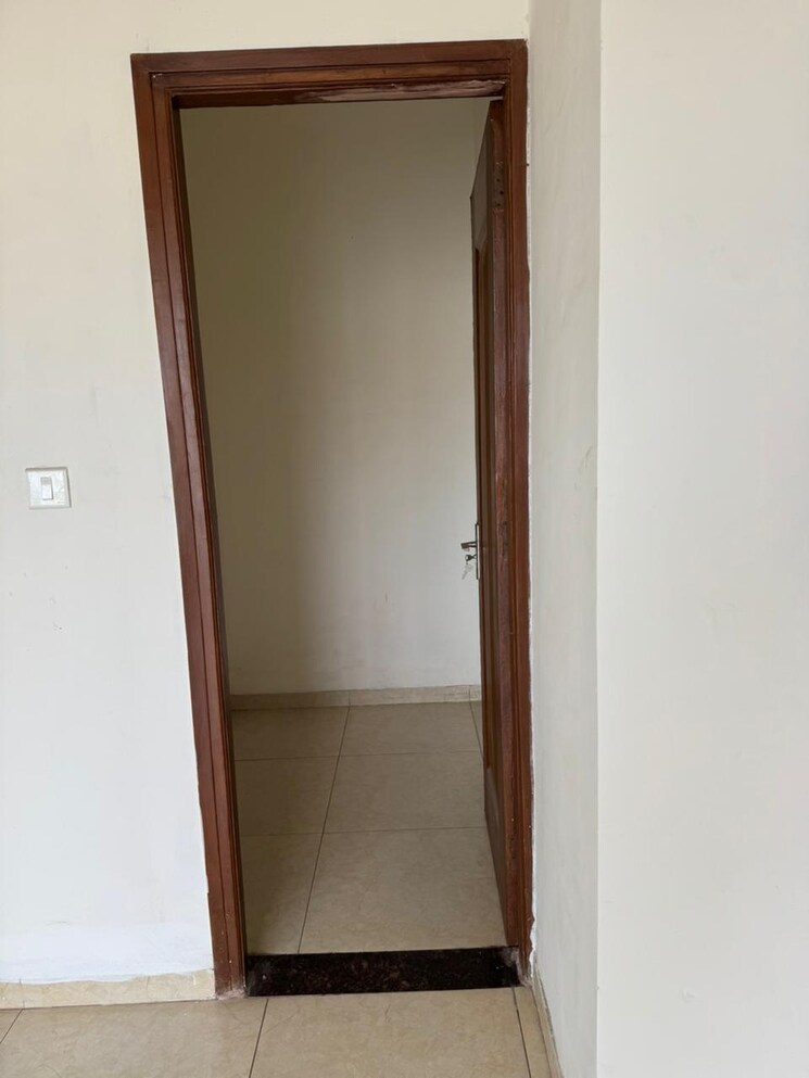 Room, ambala highway 3 Bedroom 2085 Sq.Ft. Apartment In Ambala Highway Zirakpur 9020690