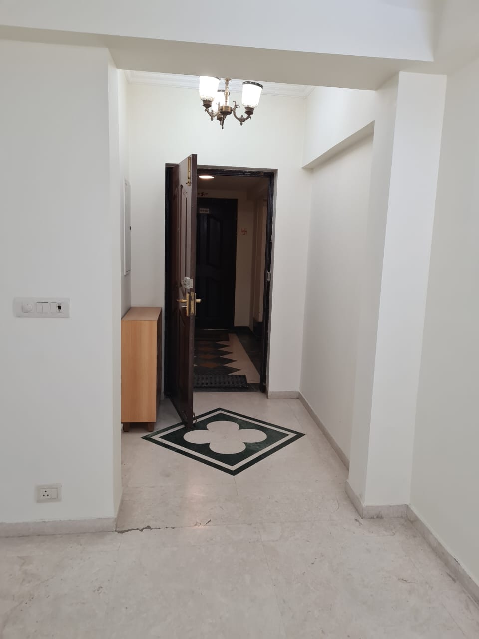 4 BHK + Extra Room Apartment For Rent in DLF City Phase V