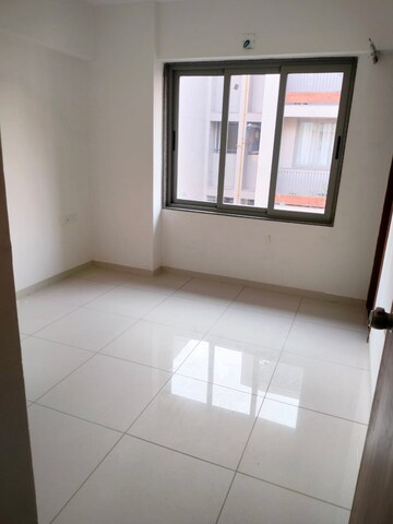 Room in 3 BHK Apartment at Shivalik Sharda Park View 2, Shela – for Rent