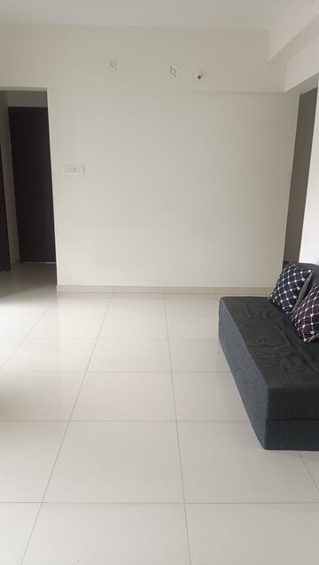 Room in 2 BHK Apartment at Pride Purple Park Connect, Hinjewadi – for Sale