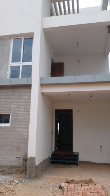 Kitchen in 4 BHK Villa at Isnapur – for Sale